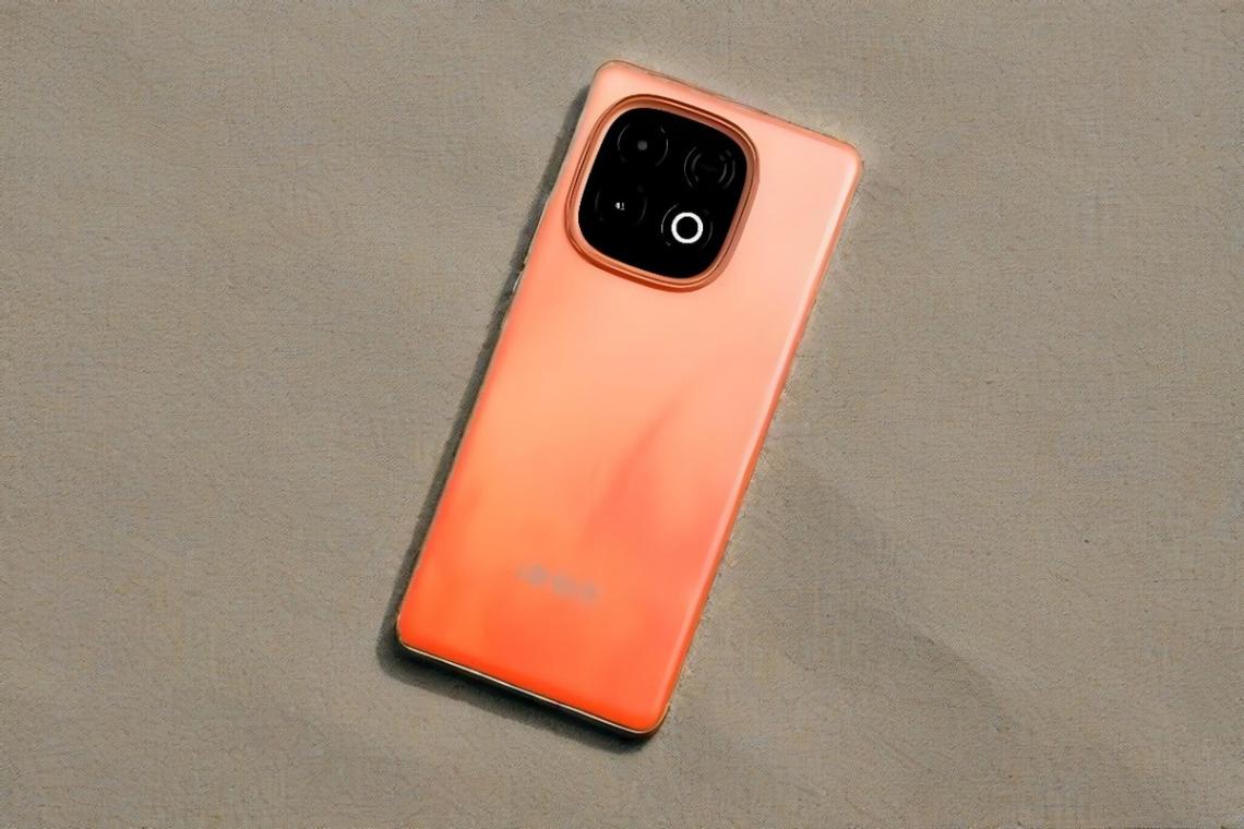 1000多元游戏手机买什么?骁龙8sGen4+7000mAh,到手价1699元