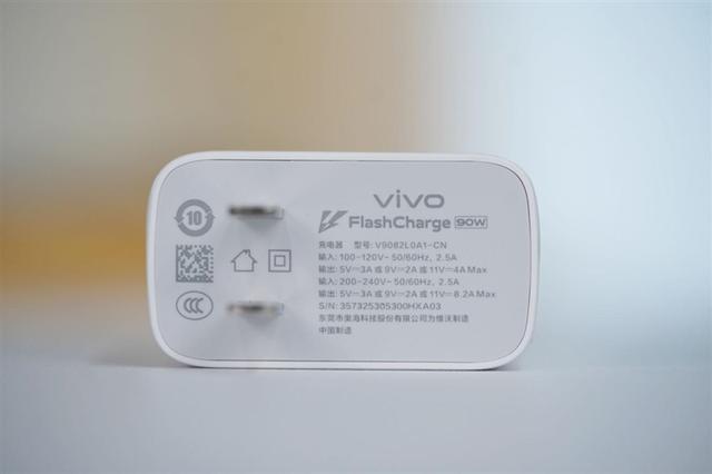颜值体验全面Pro! vivo S30 Pro mini评测:年轻人的梦想小直屏