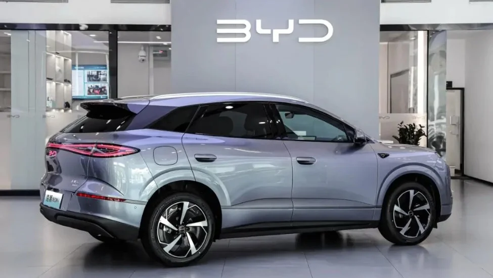 比亚迪全新中型SUV海狮06正式上市 售价13.98万起