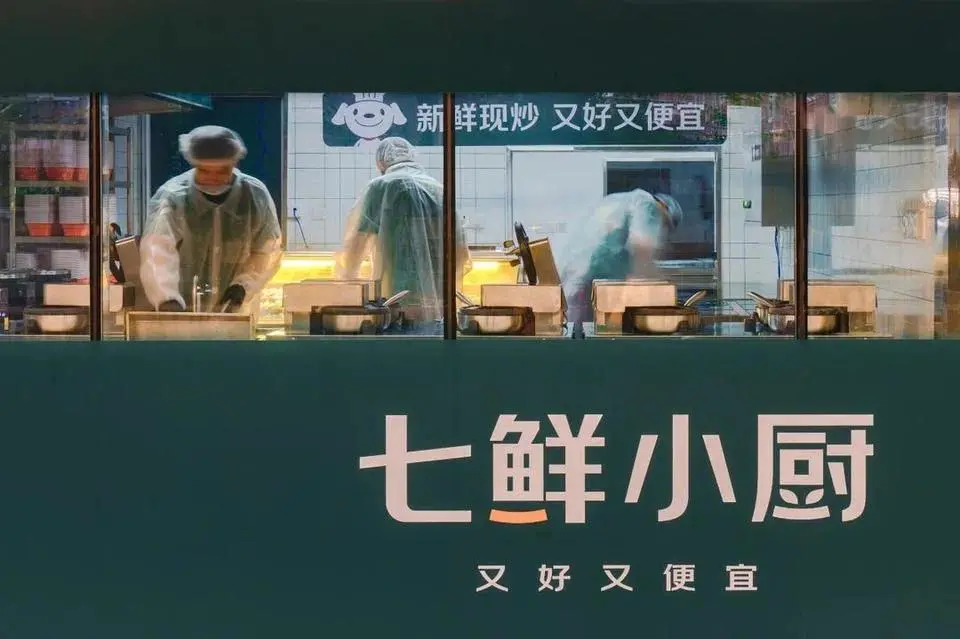 砸10亿买菜谱，刘强东要硬刚幽灵外卖