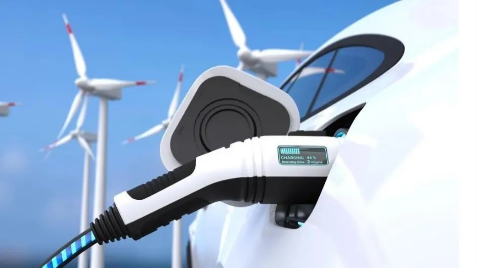 二季度业绩飘红，但小鹏还得PK特斯拉