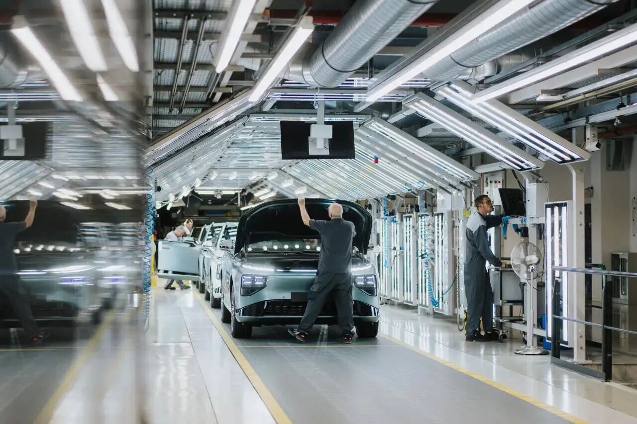 E周看点｜小米汽车召回超11万辆SU7；小鹏首个欧洲本地化生产项目启动