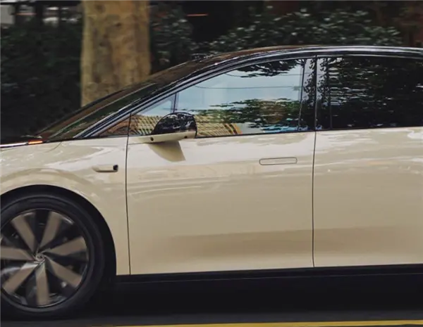 23.98万的i6 这才是理想纯电该有的样子