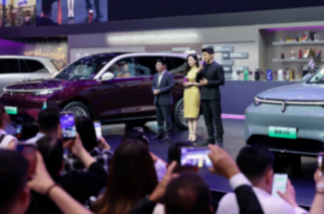 以中国豪华定义全球旗舰，魏牌 V9X 亮相北京车展2526.png